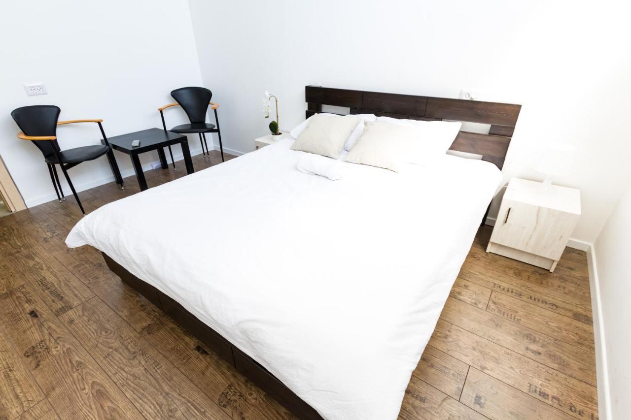 Mevaser - Christian Hostel Rishon Leziyyon Ngoại thất bức ảnh
