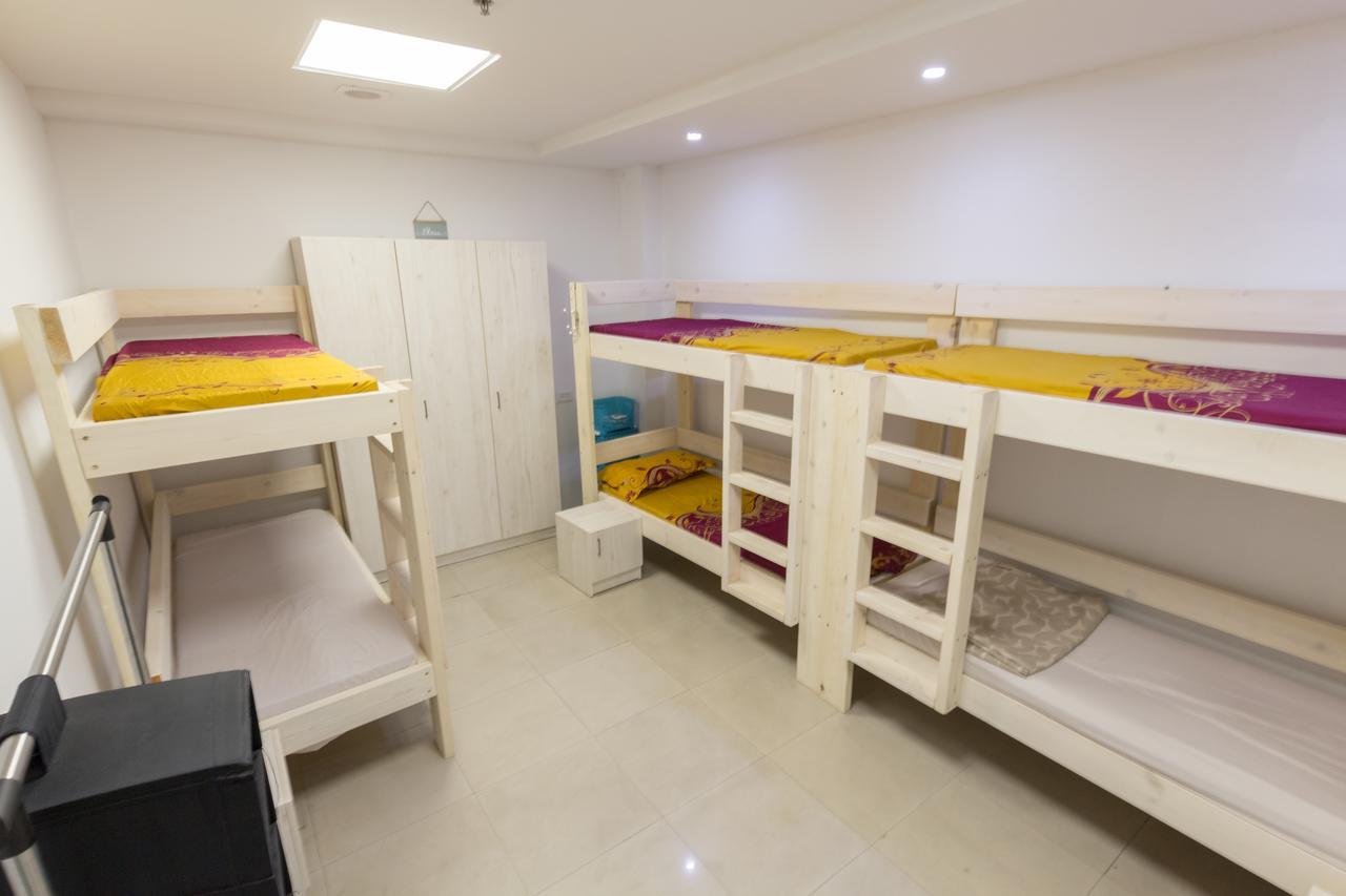Mevaser - Christian Hostel Rishon Leziyyon Ngoại thất bức ảnh