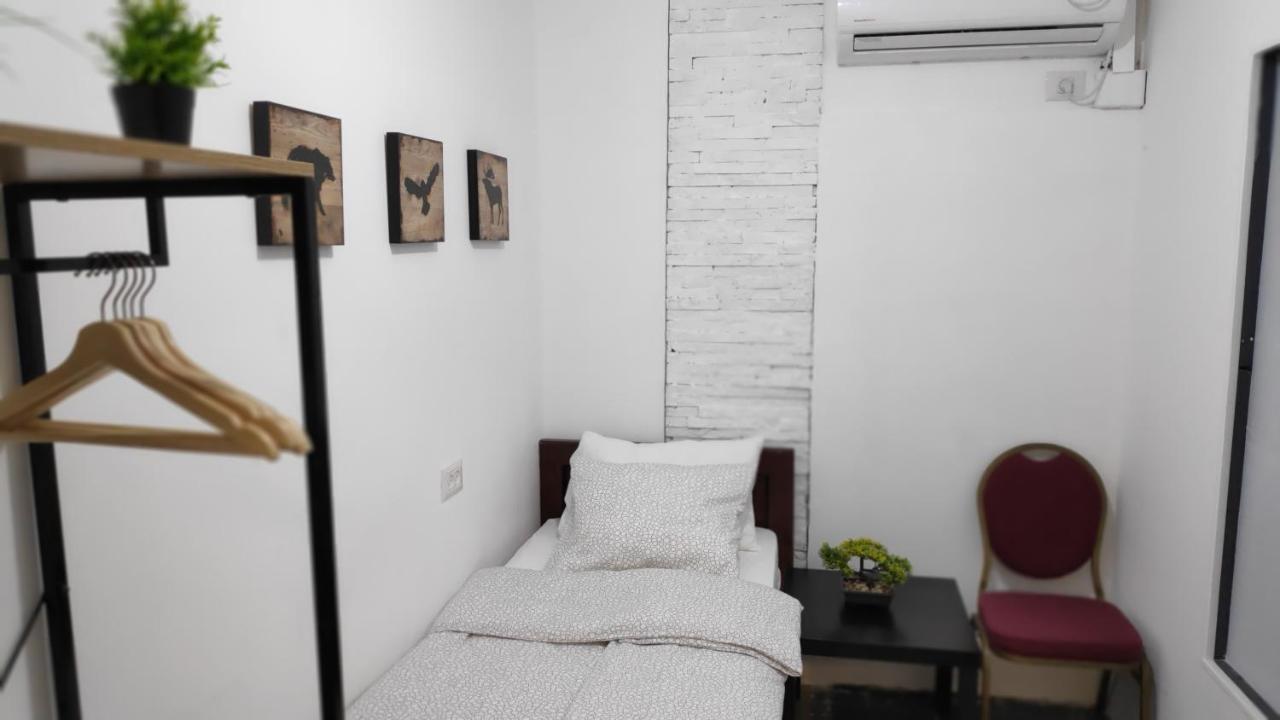 Mevaser - Christian Hostel Rishon Leziyyon Ngoại thất bức ảnh
